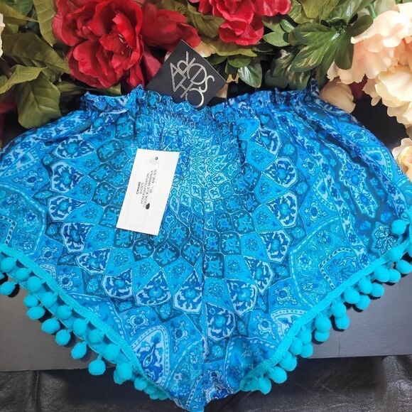 NWT Chaser Chiffon Pom Pom Short - Picture 5 of 6